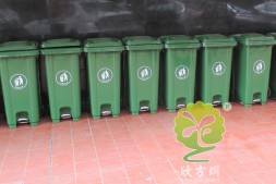 贺州城市街道环保塑料垃圾桶生产厂家