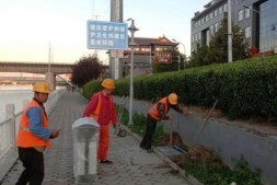 通惠河沿线步道增设近50个垃圾桶，方便市民使用